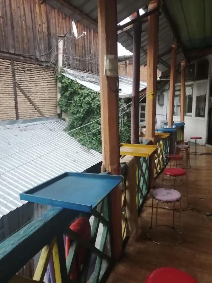 El Hostal Tbilisi Ngoại thất bức ảnh