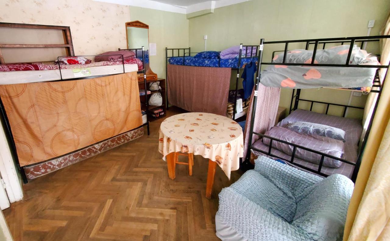 El Hostal Tbilisi Ngoại thất bức ảnh