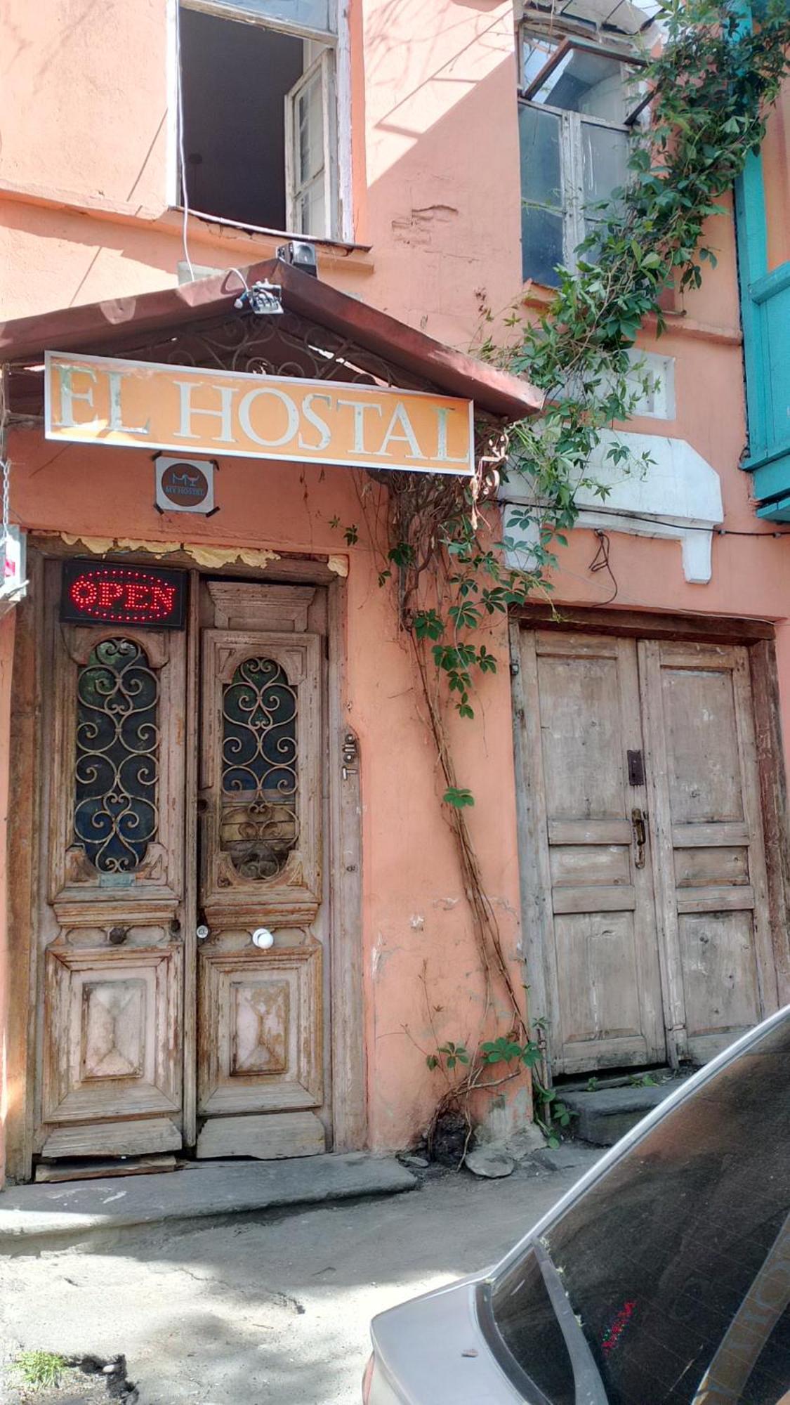 El Hostal Tbilisi Ngoại thất bức ảnh